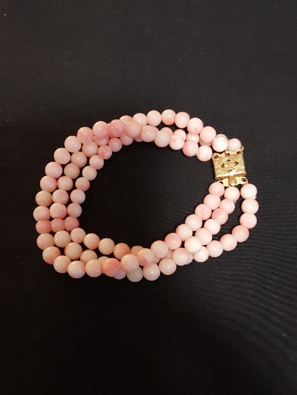 Vintage 50 60s Classic Pinkglass  Bead Three-Strand Bracelet. 7 In.unisex.